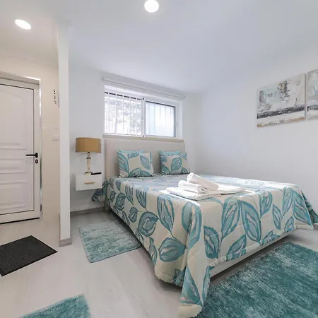 Moradia Chicharro Гостевой дом *