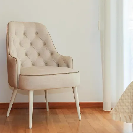 Moradia Chicharro * 纳扎雷