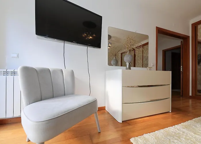 Moradia Chicharro Гостевой дом