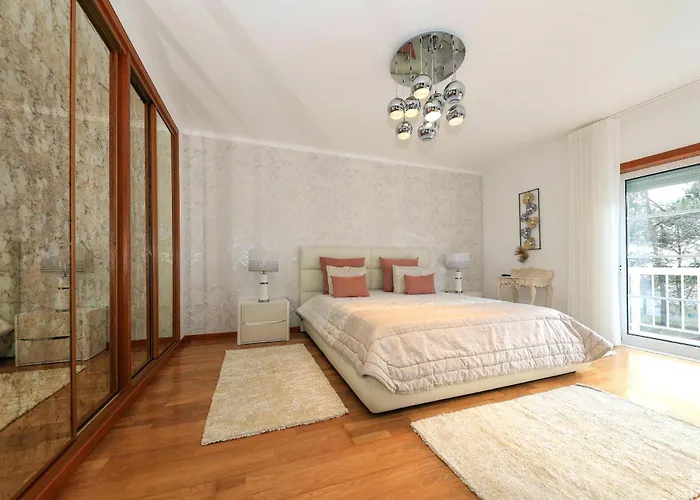 Moradia Chicharro Назаре