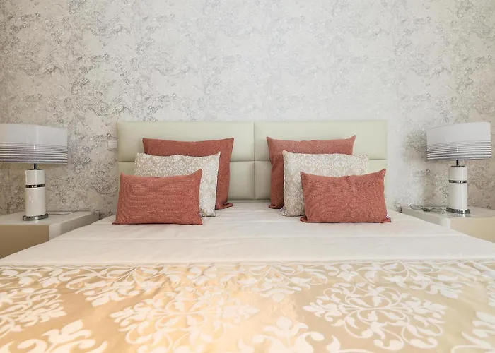 Moradia Chicharro Гостевой дом Назаре