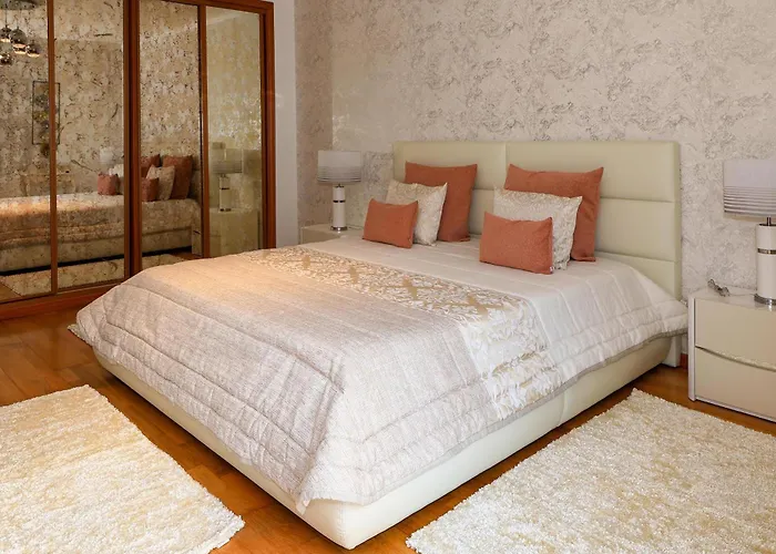 Moradia Chicharro Гостевой дом