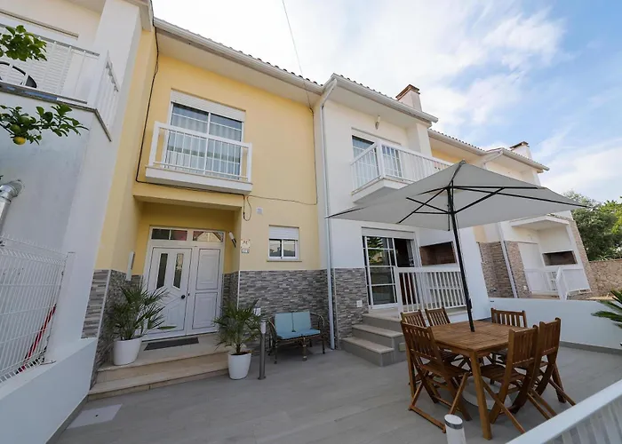 Moradia Chicharro Назаре